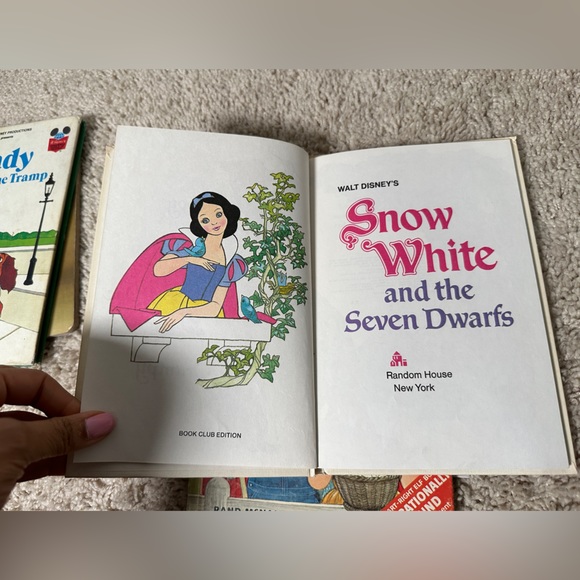 Vintage: Collectible Disney’s A Little Golden Book 6 Piece Bundle - Picture 8 of 11